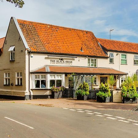 The Black Swan Inn Horsham St Faith Экстерьер фото