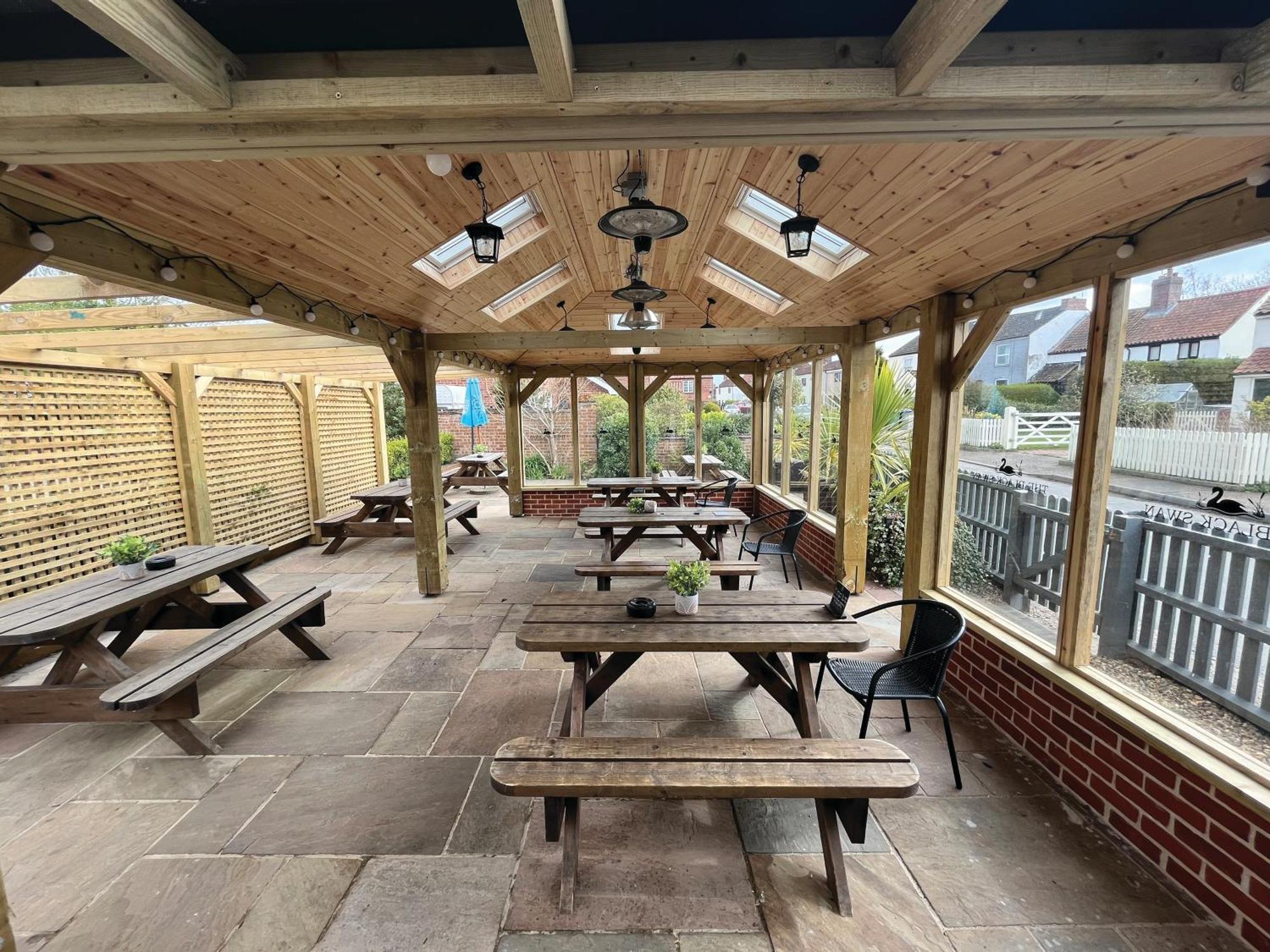 The Black Swan Inn Horsham St Faith Экстерьер фото