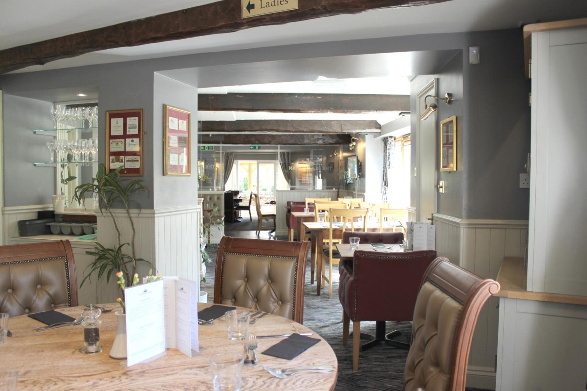 The Black Swan Inn Horsham St Faith Экстерьер фото